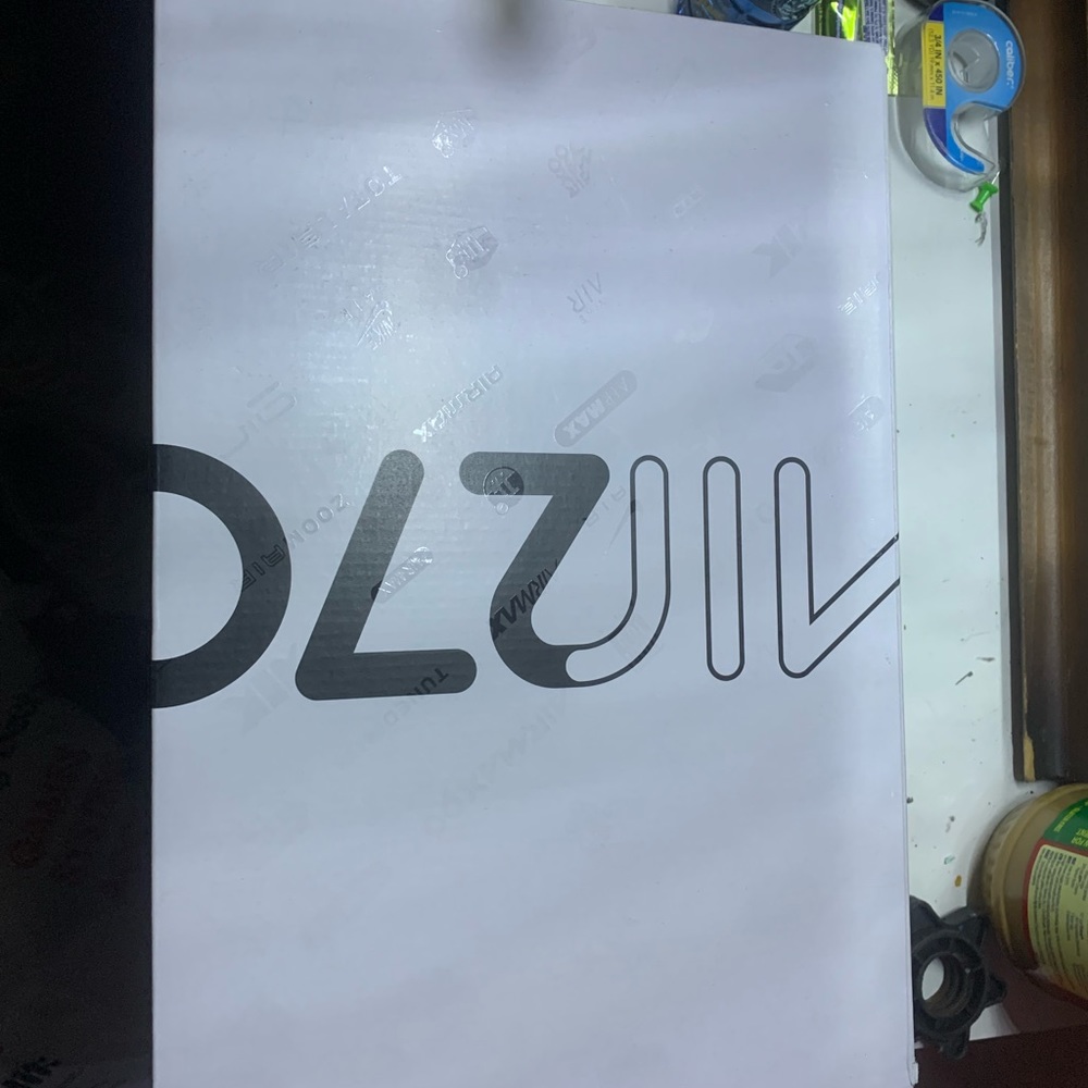 Mens air max 270 (size 11)